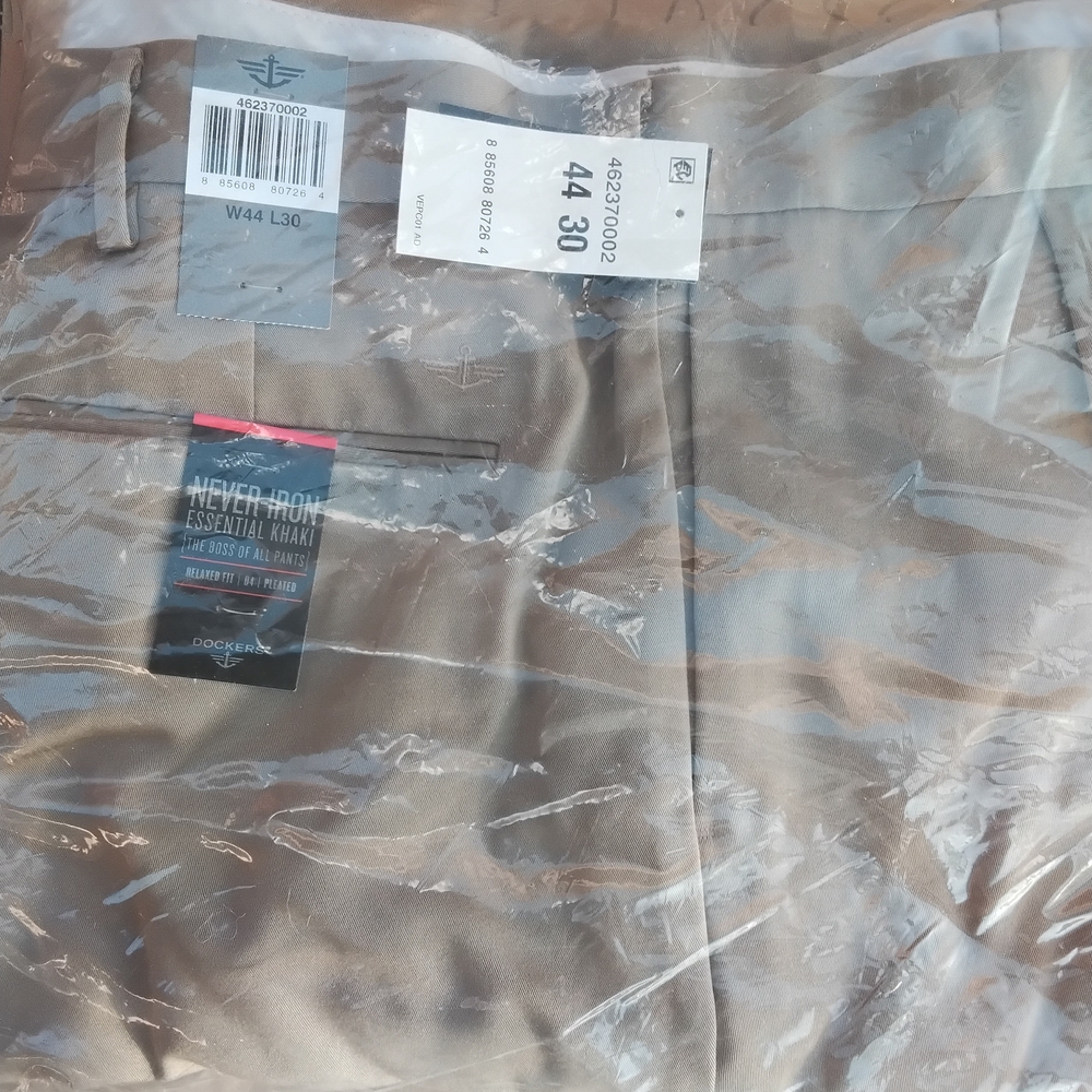 Dockers Classic Tan Khaki Pants